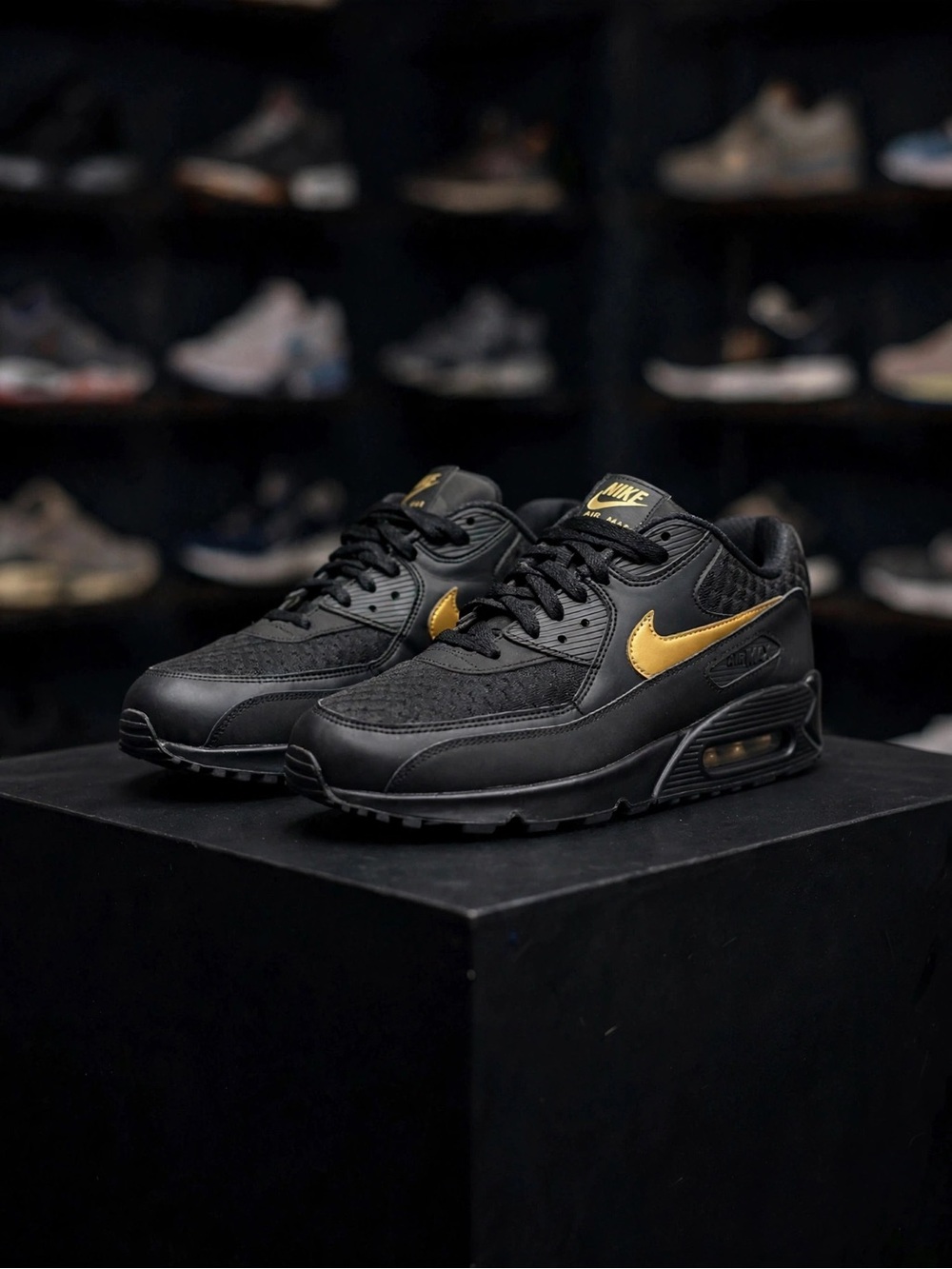 Nike Air Max 90 Essential 'Black Gold' (2019)